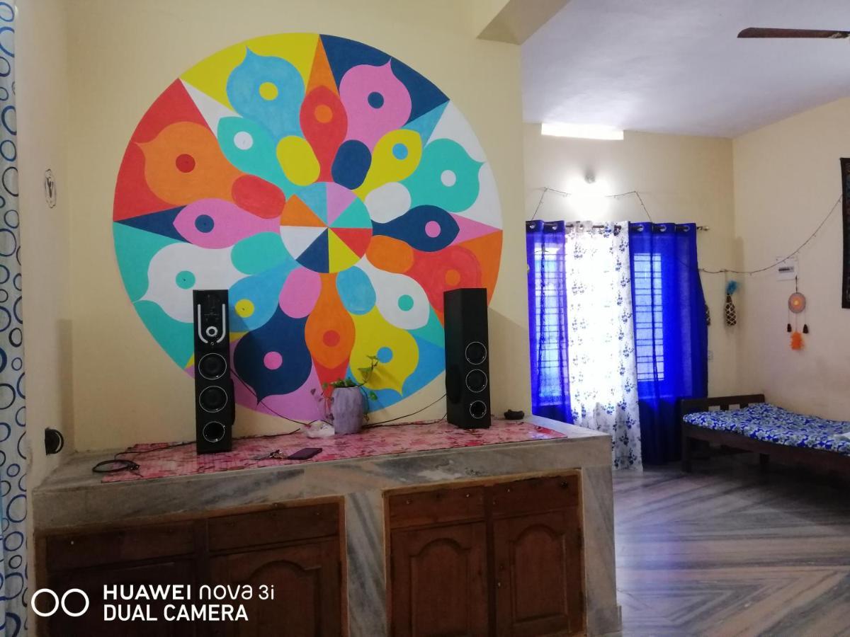 Theertha Homestay Варкала Экстерьер фото