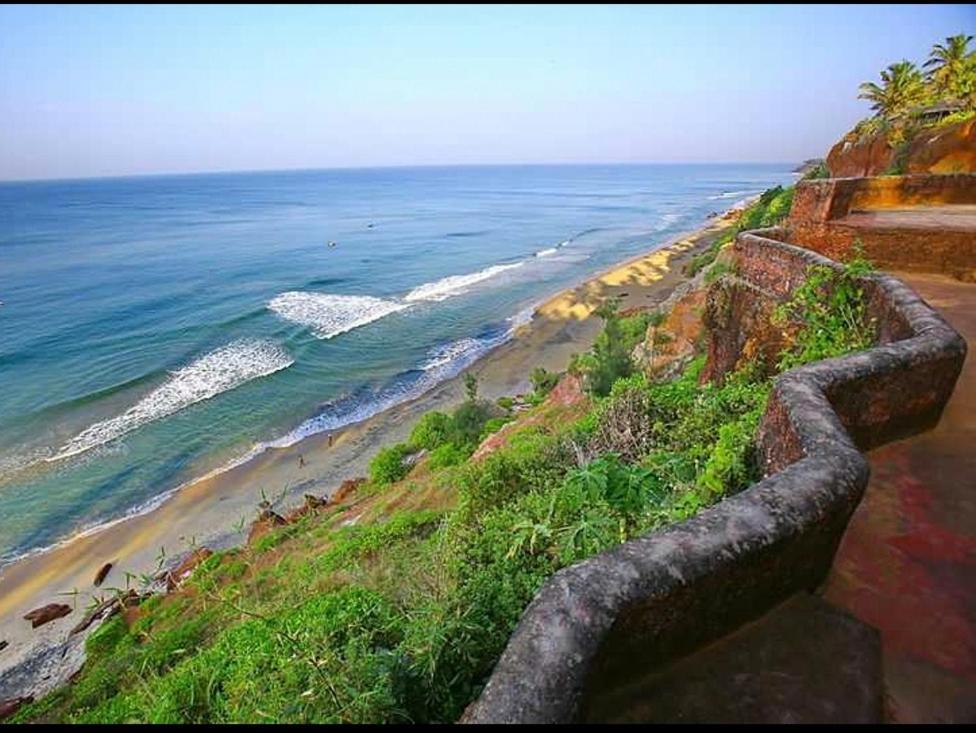 Theertha Homestay Варкала Экстерьер фото
