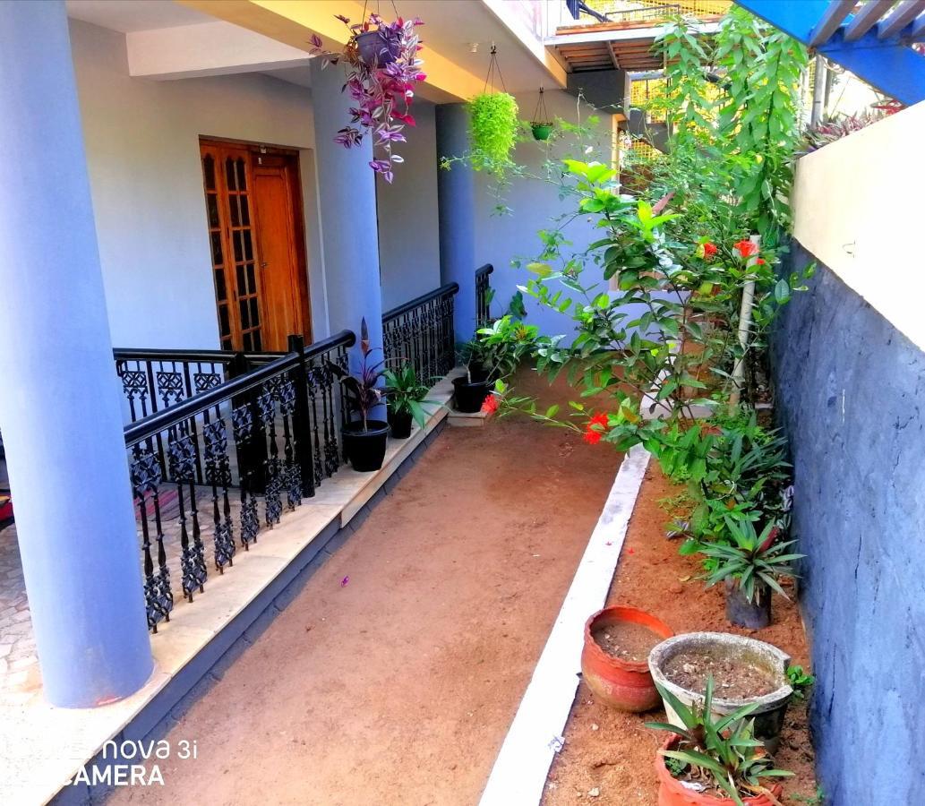 Theertha Homestay Варкала Экстерьер фото